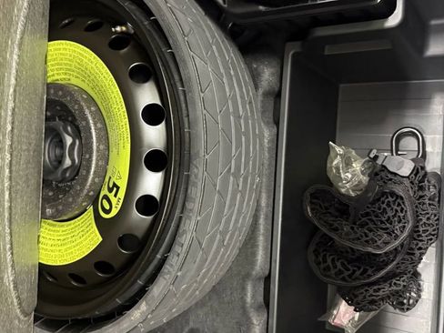 Used 2021 Audi e-tron Premium w/ Black Optic Package image 24