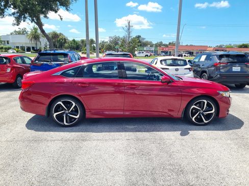 Used 2018 Honda Accord Sport image 8