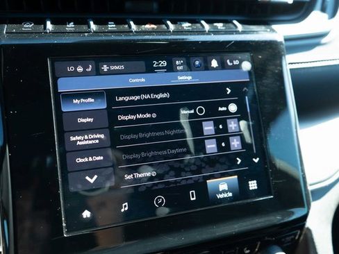 Used 2025 Jeep Grand Cherokee L Laredo w/ Luxury Tech Group I image 21