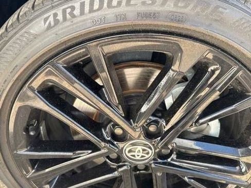 Used 2025 Toyota Camry SE w/ Convenience Package image 33