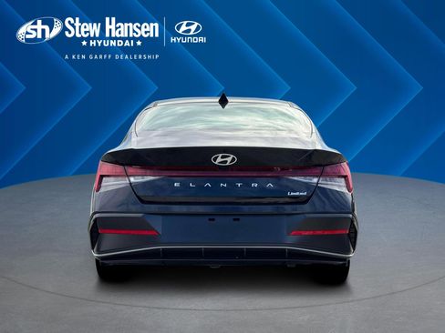 New 2026 Hyundai Elantra Limited FWD image 7
