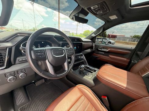Used 2023 GMC Sierra 1500 Denali Ultimate AWD/4WD image 14