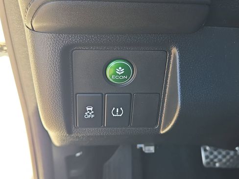 Used 2022 Honda HR-V Sport image 25