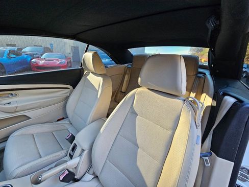 Used 2009 Volkswagen Eos Komfort image 14