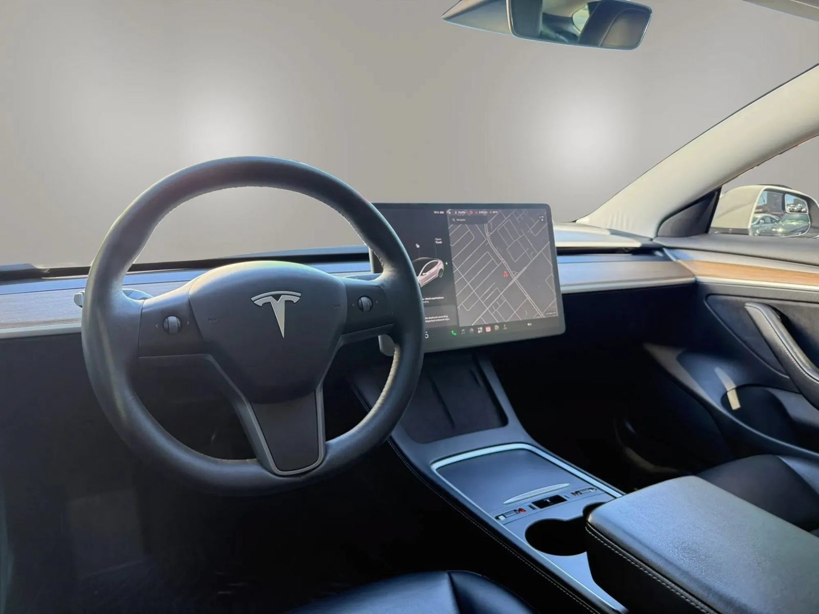 Used 2021 Tesla Model 3 Standard Range Plus RWD image 19