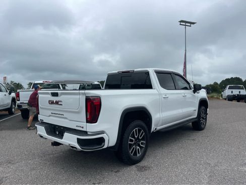 Used 2023 GMC Sierra 1500 AT4 w/ AT4 Premium Package AWD/4WD image 5