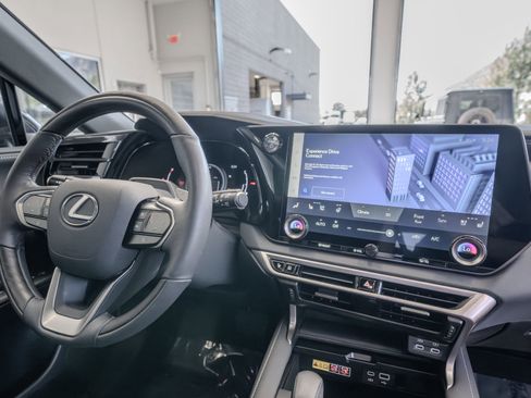 Used 2024 Lexus RX 350 w/ Convenience Package AWD/4WD image 19