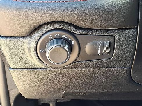 Used 2024 Dodge Durango GT AWD/4WD image 24