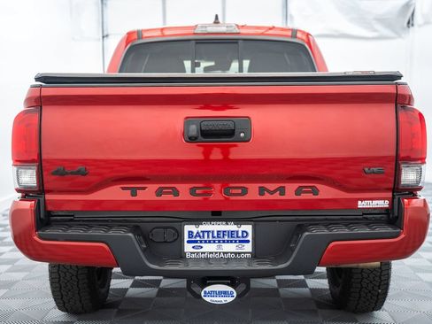 Certified 2022 Toyota Tacoma SR AWD/4WD image 7