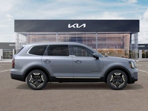 New 2025 Kia Telluride EX w/ EX Captain's Chair Package AWD/4WD image 8