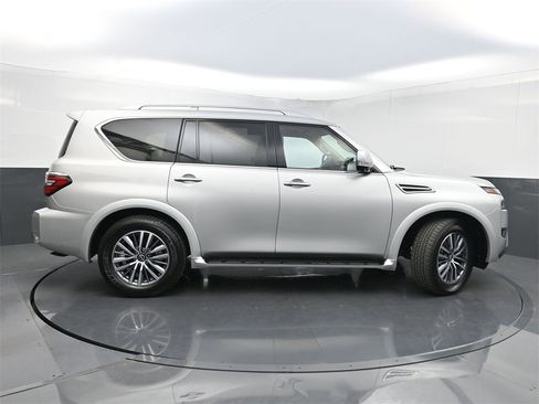 Used 2024 Nissan Armada SL w/ Captain's Chairs Package image 46