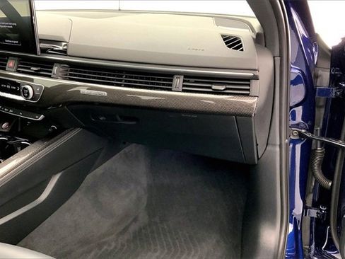 Certified 2022 Audi S4 Premium Plus w/ Premium Plus Package image 16