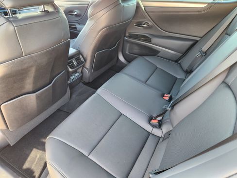 Used 2023 Lexus ES 350 F Sport image 41