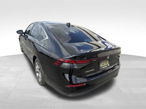Used 2023 Honda Accord EX image 5