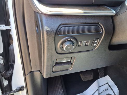 Used 2023 Jeep Grand Wagoneer 4WD image 24