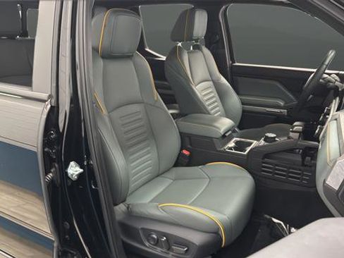 Used 2024 Toyota Tacoma Trailhunter image 23