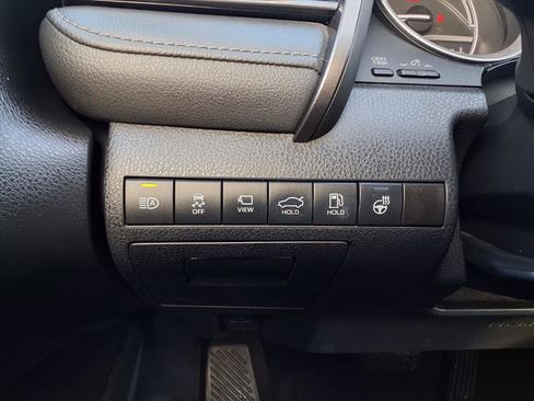 Used 2022 Toyota Camry XLE image 20