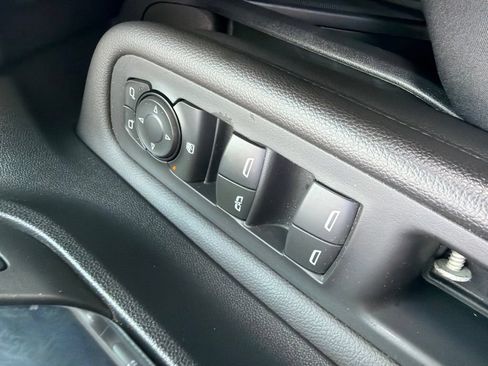 Used 2023 GMC Terrain SLE w/ Driver Convenience Package AWD/4WD image 14