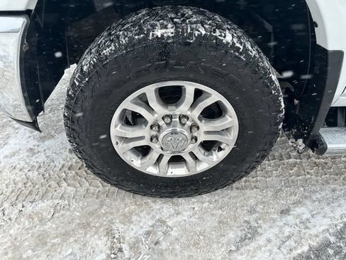 Used 2018 RAM 2500 Laramie AWD/4WD image 10