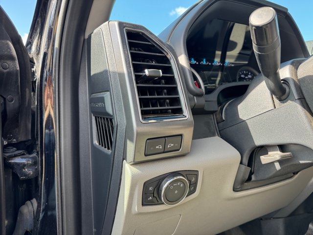 Used 2022 Ford F350 XLT w/ XLT Premium Package AWD/4WD image 26
