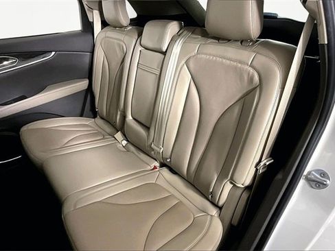 Used 2021 Lincoln Nautilus Reserve w/ Equipment Group 201A image 21