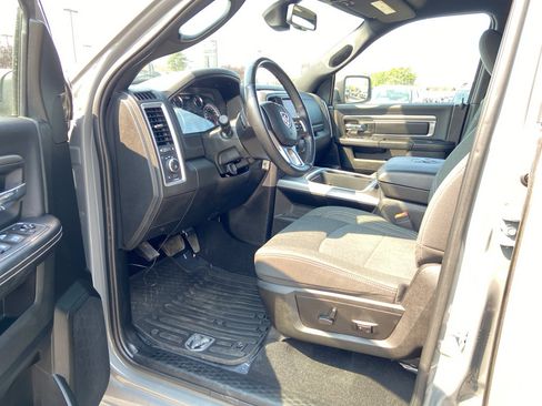 Used 2022 RAM 1500 Warlock w/ Ceramic Grey Warlock Package AWD/4WD image 10