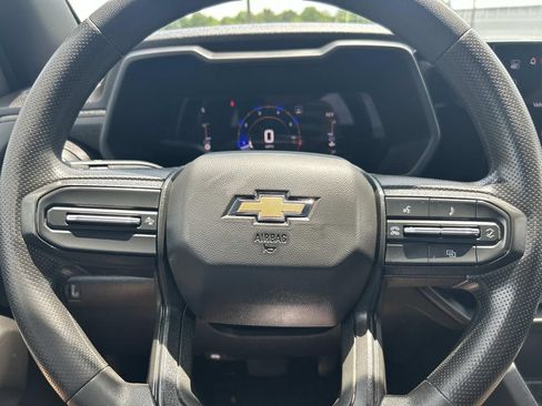 Used 2023 Chevrolet Colorado W/T RWD image 32