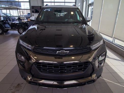 Used 2021 Chevrolet TrailBlazer ACTIV w/ Convenience Package image 3