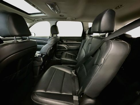 Used 2025 Kia Telluride S AWD/4WD image 29