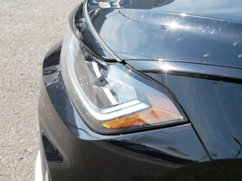 Used 2025 Volkswagen Jetta SE w/ Sunroof Package image 16