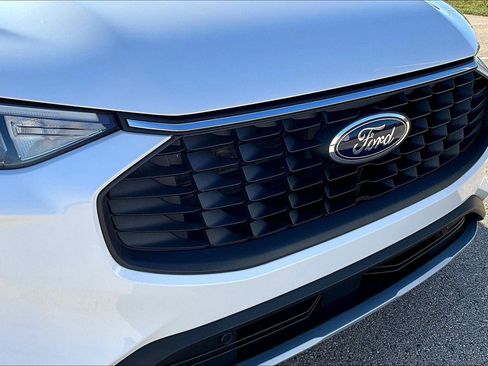 Used 2023 Ford Escape Active image 28