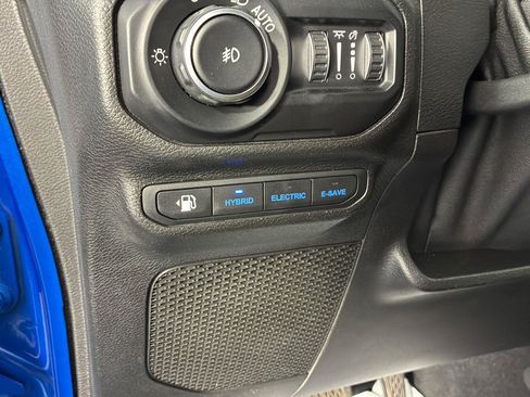 Used 2021 Jeep Wrangler Unlimited Rubicon 4xe w/ Cold Weather Group AWD/4WD image 29