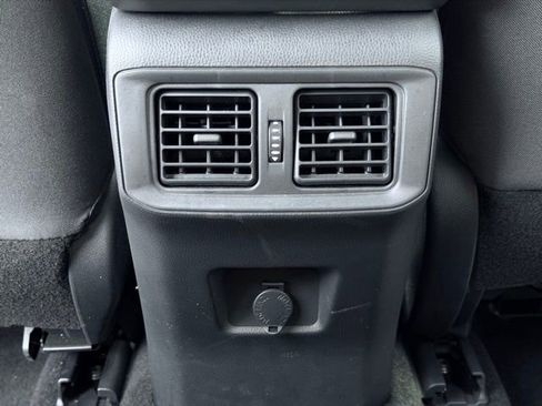 Used 2023 Toyota RAV4 LE AWD/4WD image 21