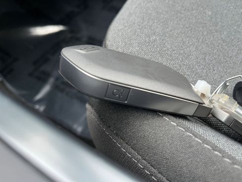 Used 2025 Kia K4 LXS image 23