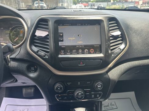 Used 2014 Jeep Cherokee Limited AWD/4WD image 14