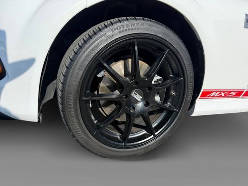 Used 2013 MAZDA MX-5 Miata Club RWD image 9