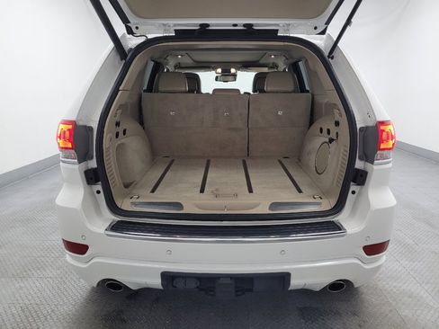 Used 2016 Jeep Grand Cherokee Overland w/ Advanced Technology Group AWD/4WD image 29