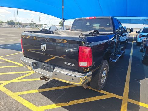 Used 2016 RAM 2500 Tradesman w/ Chrome Appearance Group AWD/4WD image 6