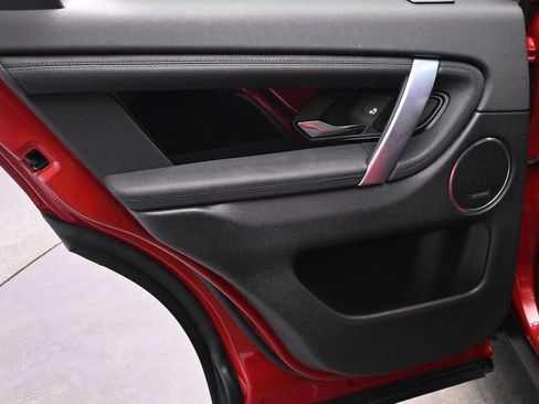 Used 2022 Land Rover Discovery Sport SE image 13