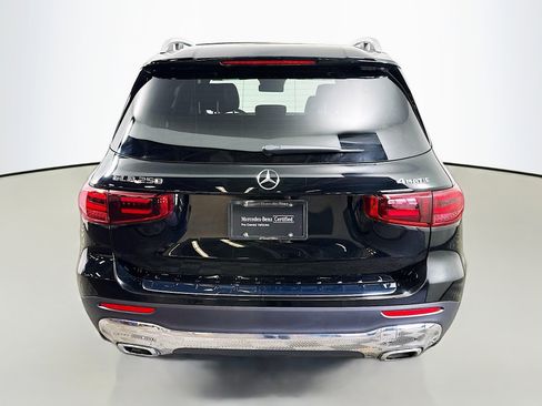 New 2026 Mercedes-Benz GLB 250 4MATIC image 6