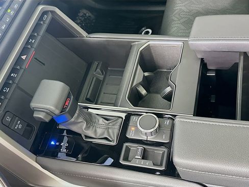 Certified 2025 Toyota Tundra Limited image 17