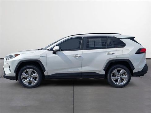 Certified 2021 Toyota RAV4 XLE Premium image 3