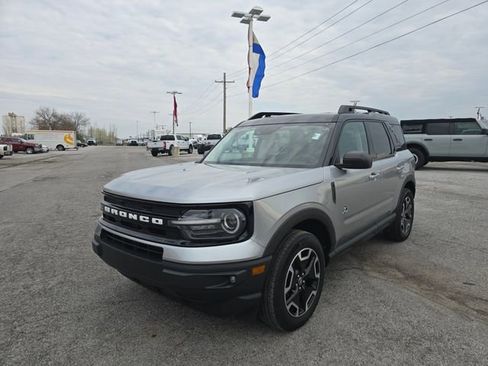 Used 2023 Ford Bronco Sport Outer Banks image 10