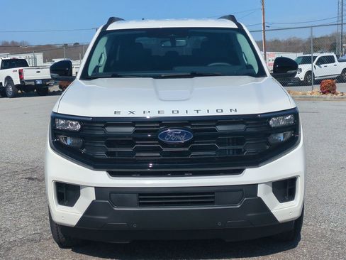 New 2026 Ford Expedition Active AWD/4WD image 9