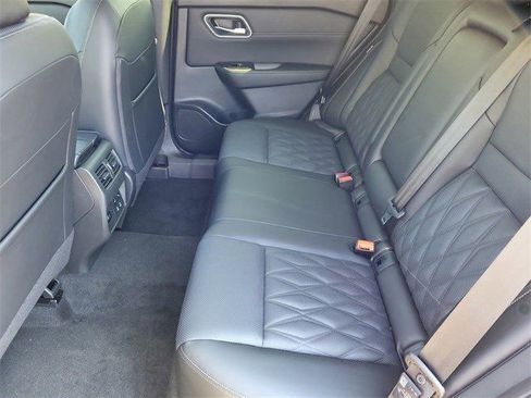 New 2026 Nissan Rogue Platinum image 10