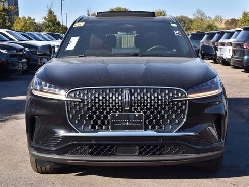 New 2026 Lincoln Aviator Reserve image 2
