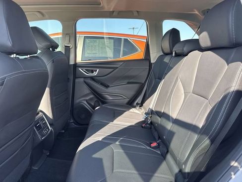 Used 2020 Subaru Forester Limited w/ Popular Package #3 AWD/4WD image 9