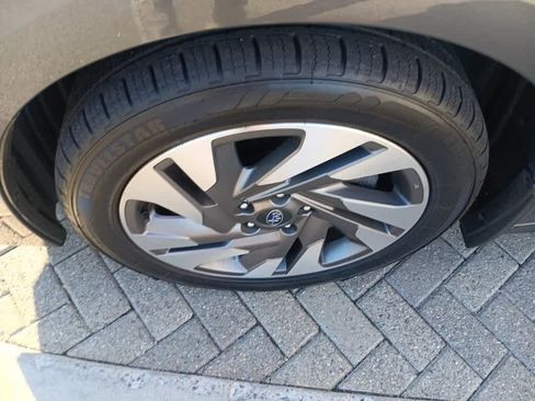 Used 2023 Subaru Legacy Limited image 9