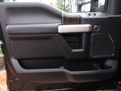 Certified 2020 Ford F250 Lariat w/ Tremor Off-Road Package image 9