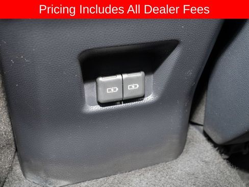 Used 2025 Toyota RAV4 XLE FWD image 7
